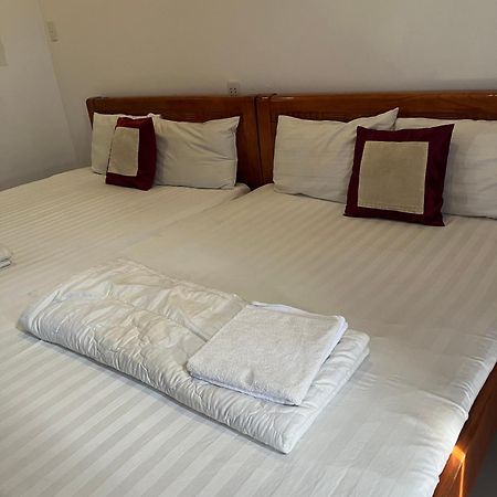 Hotel Khach San Anh Dong Thành Pho Ho Chí Minh Esterno foto