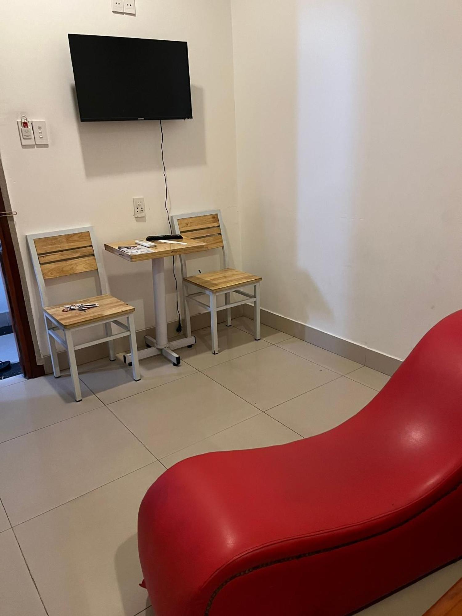 Hotel Khach San Anh Dong Thành Pho Ho Chí Minh Esterno foto