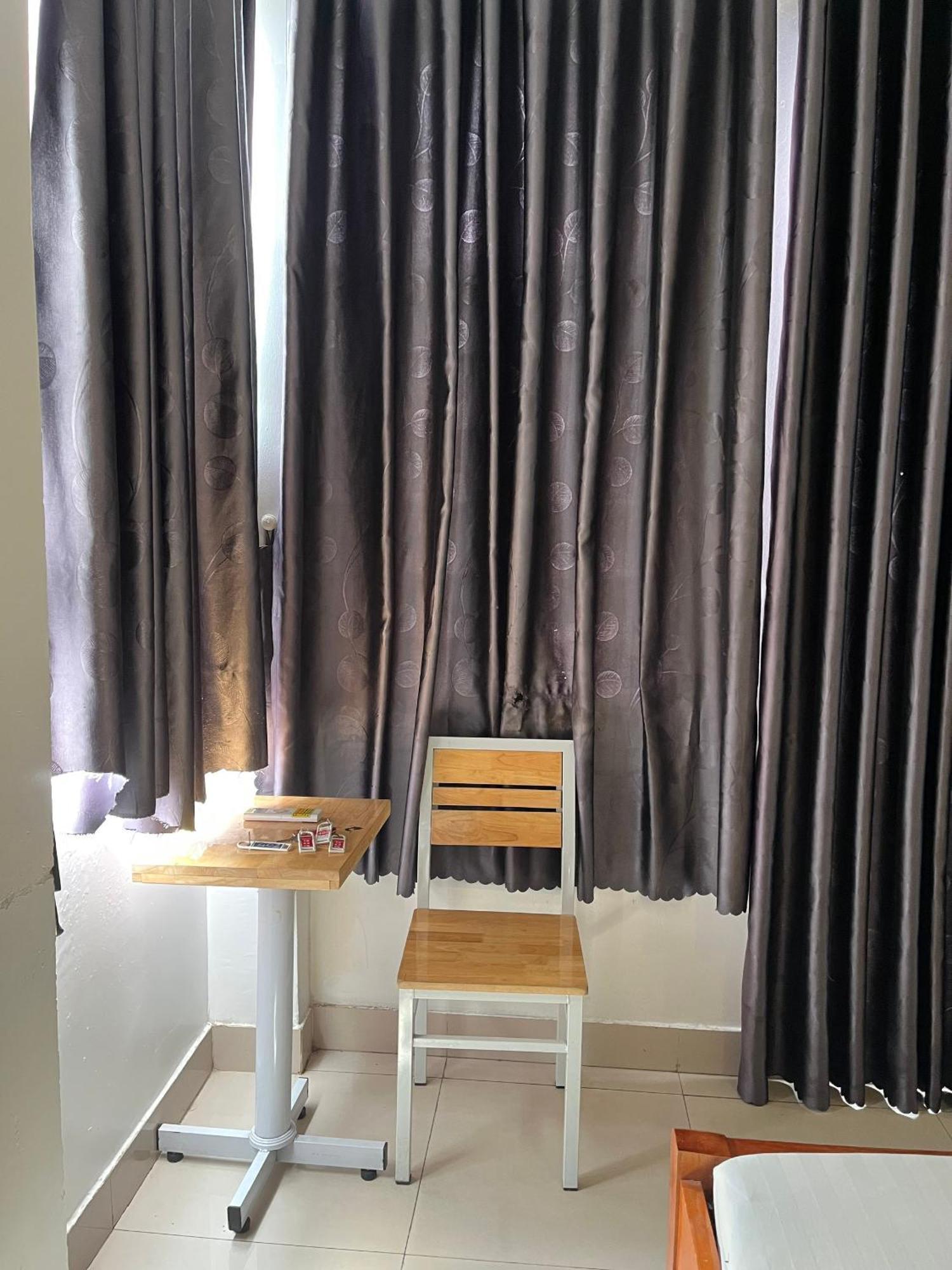 Hotel Khach San Anh Dong Thành Pho Ho Chí Minh Esterno foto